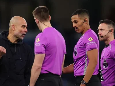 Pep Guardiola ‘nổi điên’ với VAR, Man City mất điểm oan và đối mặt án phạt nặng